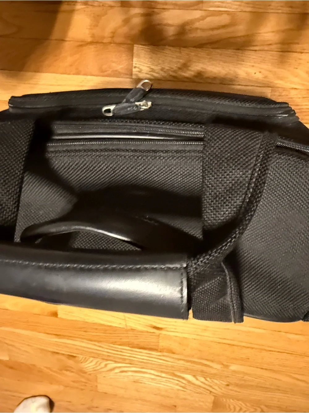 Samsonite Carry On Overnight Shoulder Bag Luggage Black Mobility Series 16